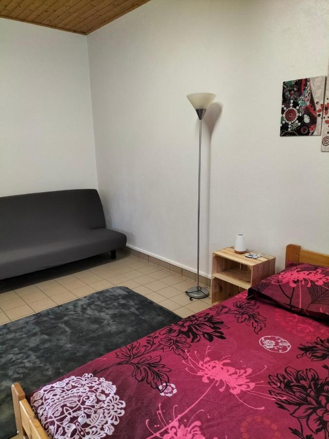 Studio Confortable Proche Des Sites Touristiques Issendolus Eksteriør billede